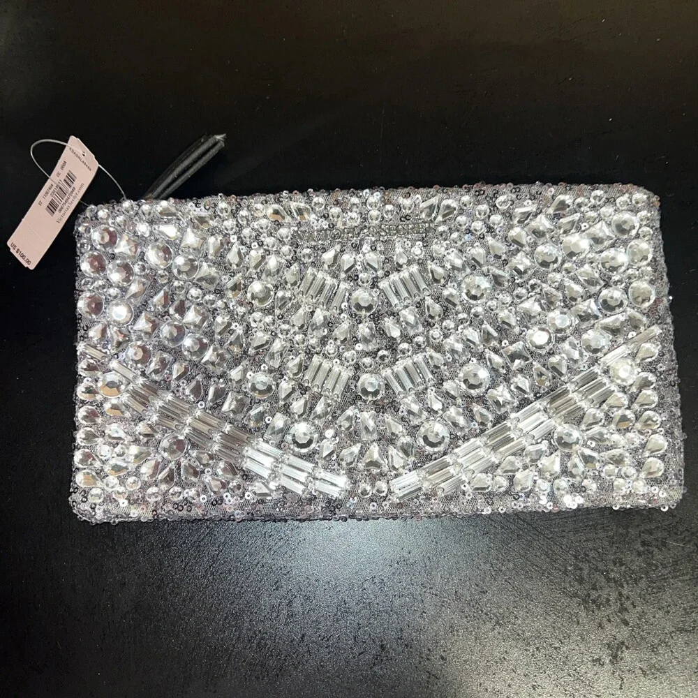 Victoria’s Secret Silver CRYSTALLIZED SEQUINED Clutch MAKE UP Bag Pouch 10.5x5.5